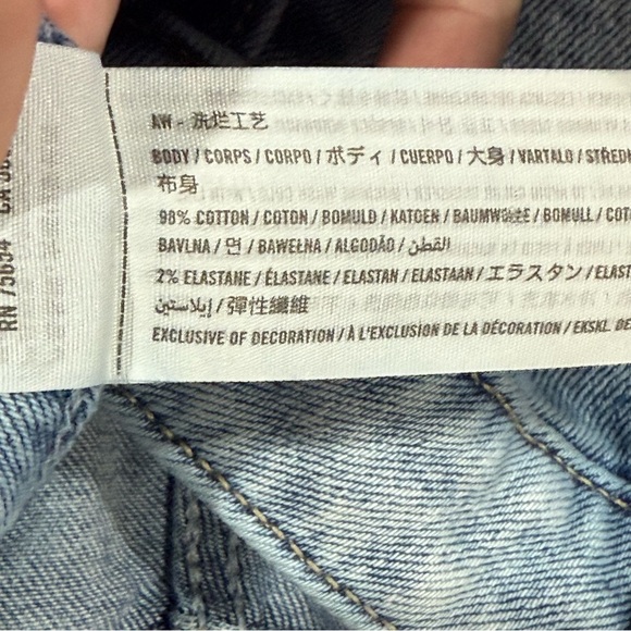 Hollister Ultra High Rise Mom Jeans Distressed Ripped Light Wash 33x27 Grunge - Picture 15 of 15